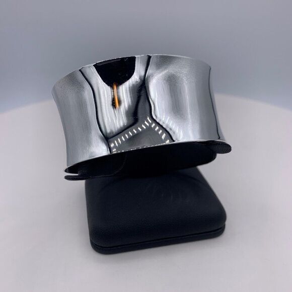 Ring, new, gold coloured stainless steel, adjustable, heart, cigar band - Picture 14 of 16